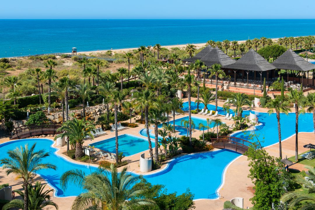 Vista aérea del Puerto Antilla Grand Hotel en Islantilla, Huelva Vista aérea del Puerto Antilla Grand Hotel en Islantilla, Huelva