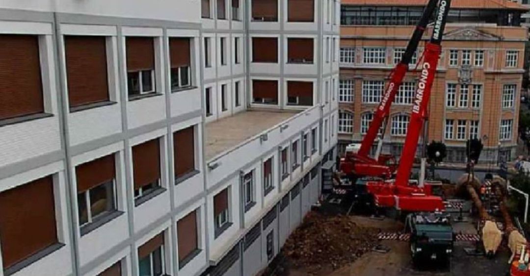 Vecinos y el AMPA Cervantes recurren la licencia de derribo del edificio de Magisterio para dejarla sin efecto Vecinos y el AMPA Cervantes recurren la licencia de derribo del edificio de Magisterio para dejarla sin efecto