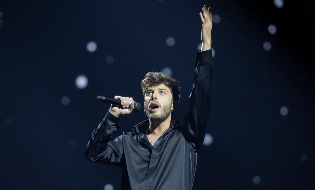 Blas Cantó ha dedicado la canción a su abuela, fallecida por covonavirus. Blas Cantó ha dedicado la canción a su abuela, fallecida por covonavirus.
