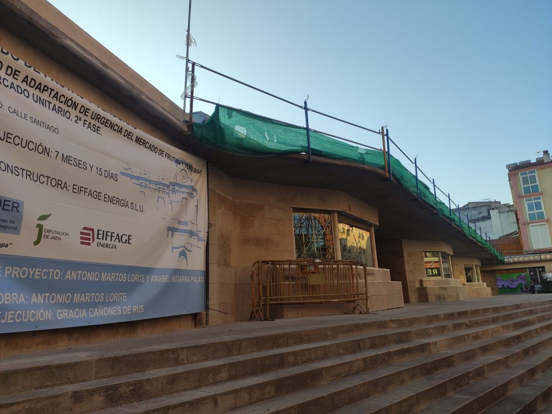 Obras del mercado de abastos de Linares a 24 de mayo. Obras del mercado de abastos de Linares a 24 de mayo.