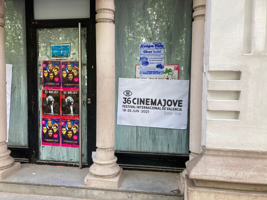 Cartel anunciador de Cinema Jove Cartel anunciador de Cinema Jove