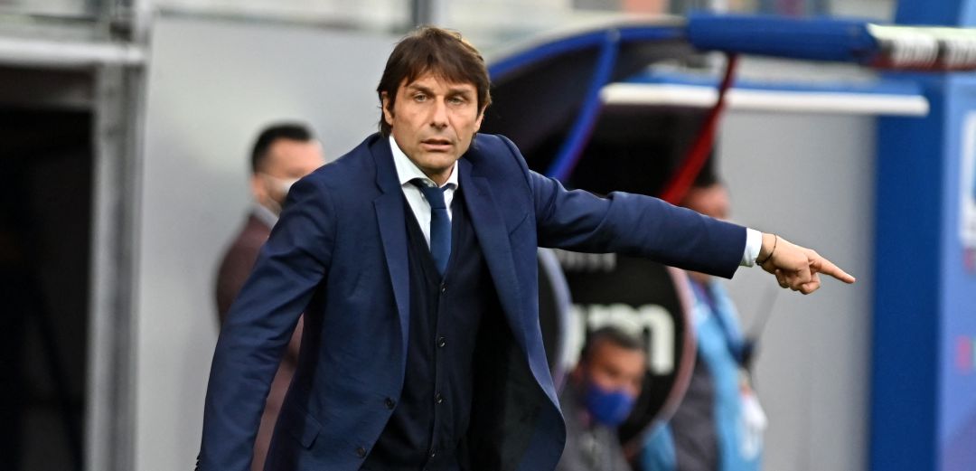 Antonio Conte, durante uno de sus últimos partidos en el Inter de Milan Antonio Conte, durante uno de sus últimos partidos en el Inter de Milan