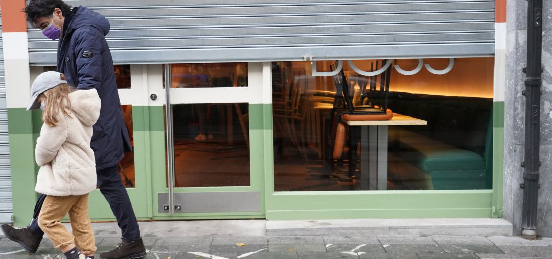 Los comercios de Bizkaia son los menos propensos a sufrir robos, que son algo más frecuentes en Gipuzkoa y sobre todo en Álava, según un informe publicado este miércoles por la patronal del sector asegurador, Unespa, con datos relativos a 2020. Los comercios de Bizkaia son los menos propensos a sufrir robos, que son algo más frecuentes en Gipuzkoa y sobre todo en Álava, según un informe publicado este miércoles por la patronal del sector asegurador, Unespa, con datos relativos a 2020.