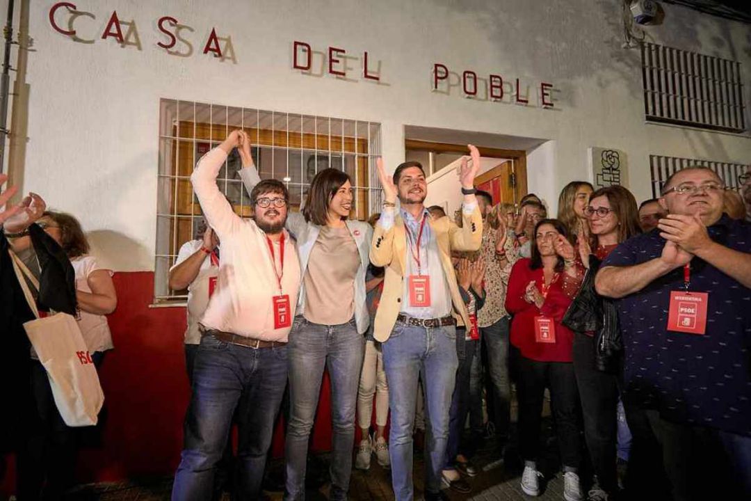 El PSOE de Gandia celebra su victoria en las elecciones municipales del 26 de mayo de 2019 El PSOE de Gandia celebra su victoria en las elecciones municipales del 26 de mayo de 2019