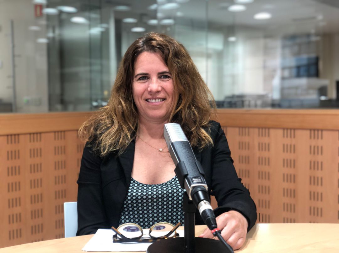 La presidenta de l'ATA, Esther Torrent, als estudis La presidenta de l'ATA, Esther Torrent, als estudis