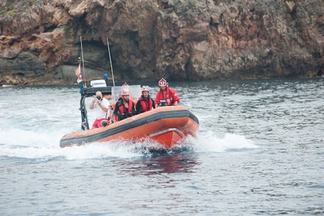 El pleno del ayuntamiento reconocerá públicamente al joven totanero que salvó la vida a dos personas en el naufragio de una embarcación frente a la playa de Percheles donde fallecieron 13 personas. El pleno del ayuntamiento reconocerá públicamente al joven totanero que salvó la vida a dos personas en el naufragio de una embarcación frente a la playa de Percheles donde fallecieron 13 personas.