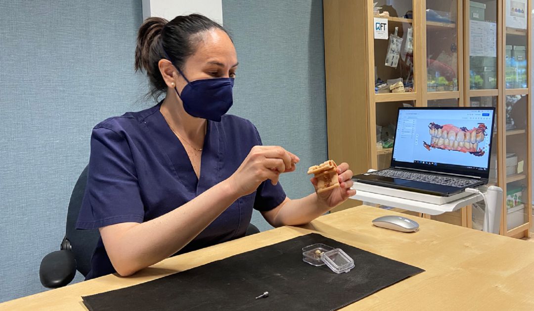 Doctora Ángela Pancorbo de la Clínica Dental Sanitas Aljarafe Doctora Ángela Pancorbo de la Clínica Dental Sanitas Aljarafe