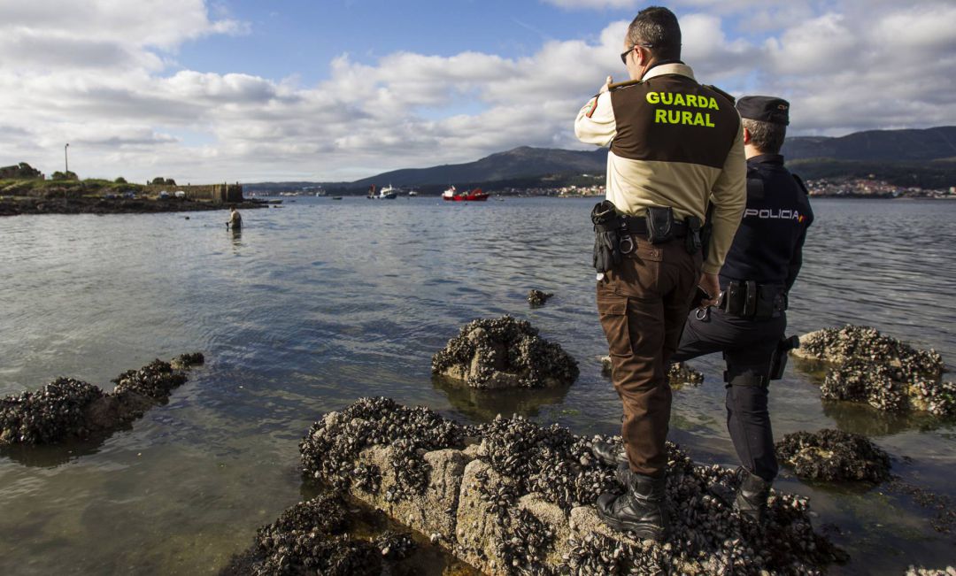 Agentes contra el furtivismo Agentes contra el furtivismo