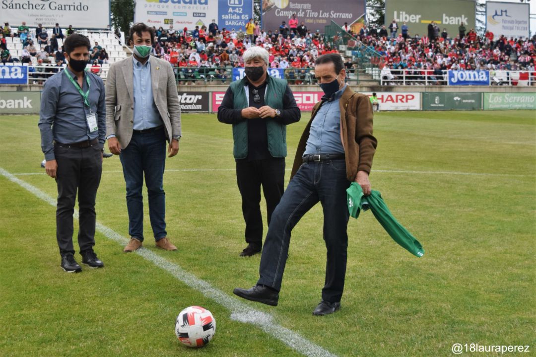 Esteban Martínez fue homenajeado recientemente en el Salto del Caballo Esteban Martínez fue homenajeado recientemente en el Salto del Caballo