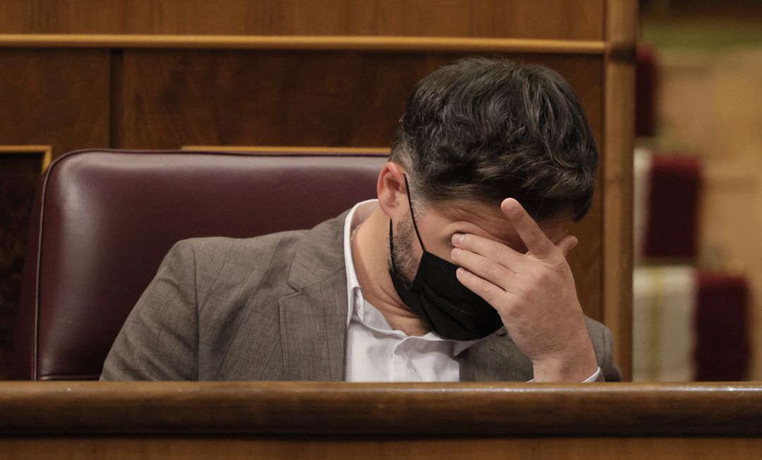 Gabriel Rufián se pronuncia en redes sobre los ataques machistas contra Edurne. Gabriel Rufián se pronuncia en redes sobre los ataques machistas contra Edurne.