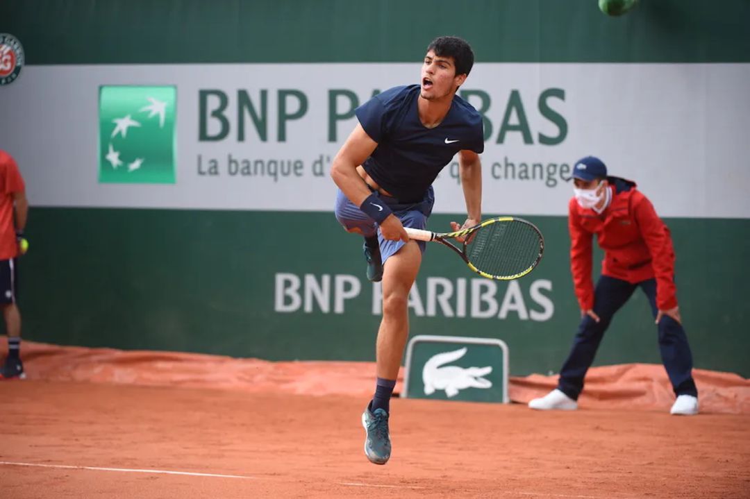 Carlos Alcaraz, a una ronda de Roland Garros Carlos Alcaraz, a una ronda de Roland Garros