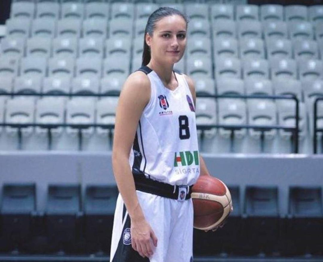 Salvadores cambia la camiseta del Besiktas por la del Valencia Basket Salvadores cambia la camiseta del Besiktas por la del Valencia Basket
