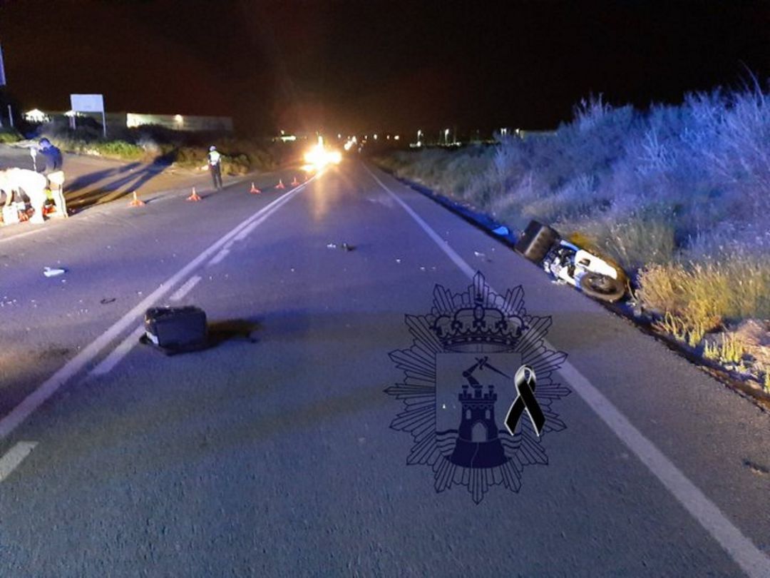 Lugar del accidente donde fallecía el joven motorista Lugar del accidente donde fallecía el joven motorista
