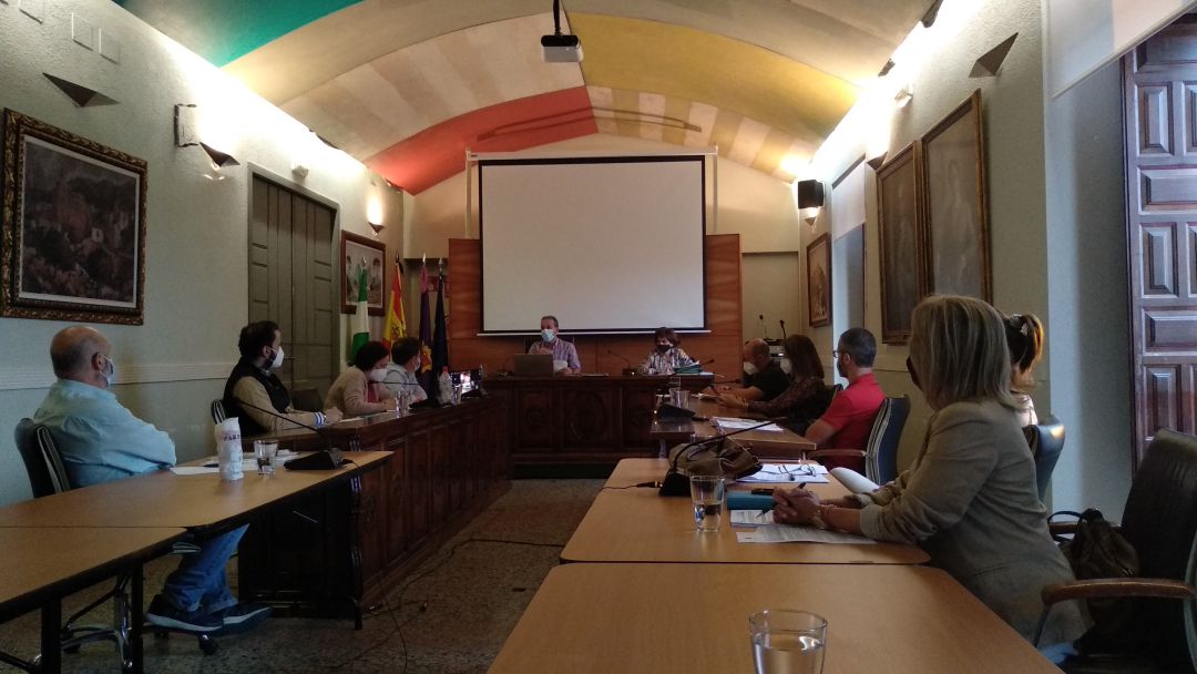En el pleno se aprueba el cambio de cesión de los terrenos a la Junta En el pleno se aprueba el cambio de cesión de los terrenos a la Junta