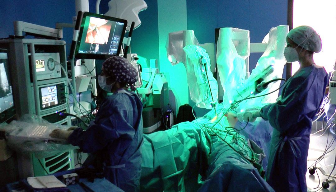 Una cirugía realizada gracias a un robot. Una cirugía realizada gracias a un robot.
