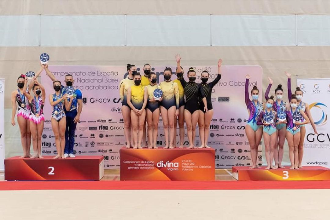 El equipo Senior del Burgas gana el oro en el Cpto Nacional de Gimnasia Acrobática El equipo Senior del Burgas gana el oro en el Cpto Nacional de Gimnasia Acrobática