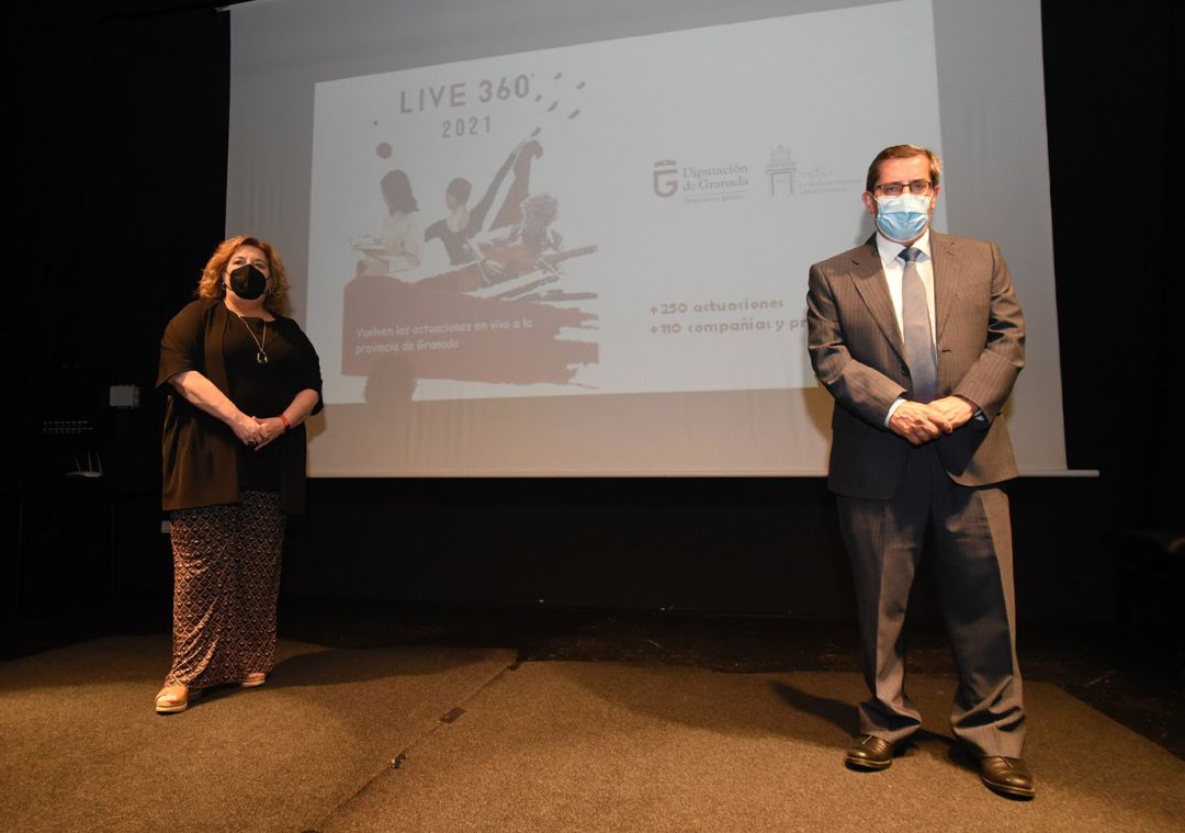 La diputada de Culltura y el presidente de la Diputación de Granada, Fátima Gómez y José Entrena, en la presentación de la gira 'Live 360º' La diputada de Culltura y el presidente de la Diputación de Granada, Fátima Gómez y José Entrena, en la presentación de la gira 'Live 360º'