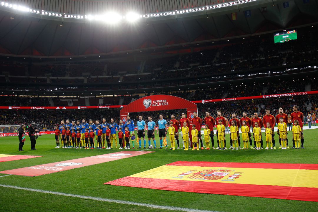 El Wanda Metropolitano hace sonar los himnos de España y Rumanía El Wanda Metropolitano hace sonar los himnos de España y Rumanía