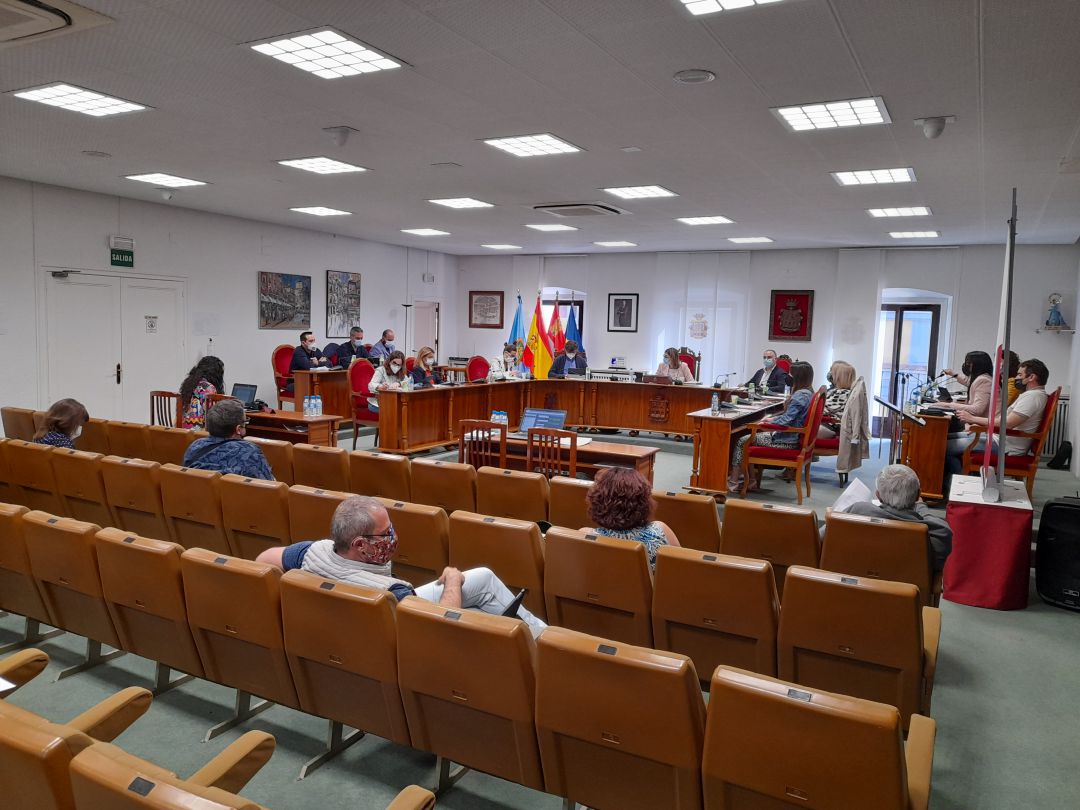 El pleno del consistorio arandino en la sesión de debate de los presupuestos 2021 El pleno del consistorio arandino en la sesión de debate de los presupuestos 2021