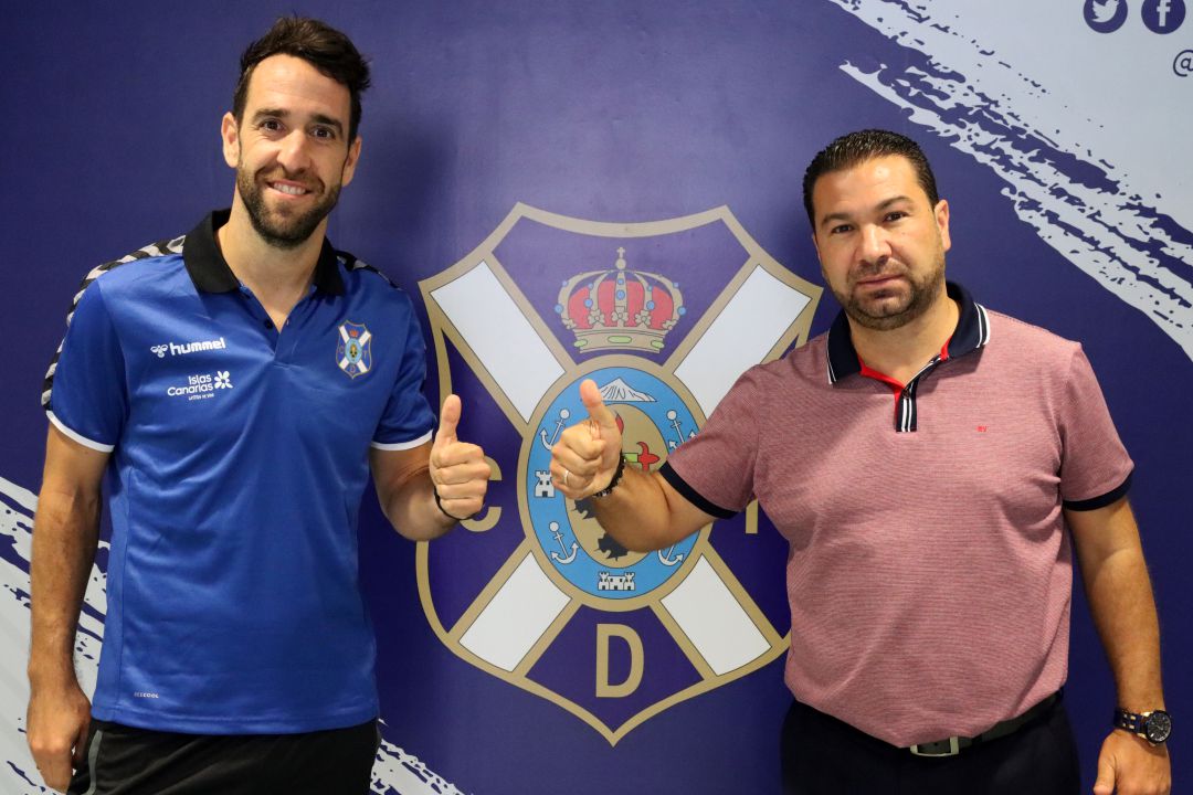 Carlos Ruiz - CDT Carlos Ruiz - CDT