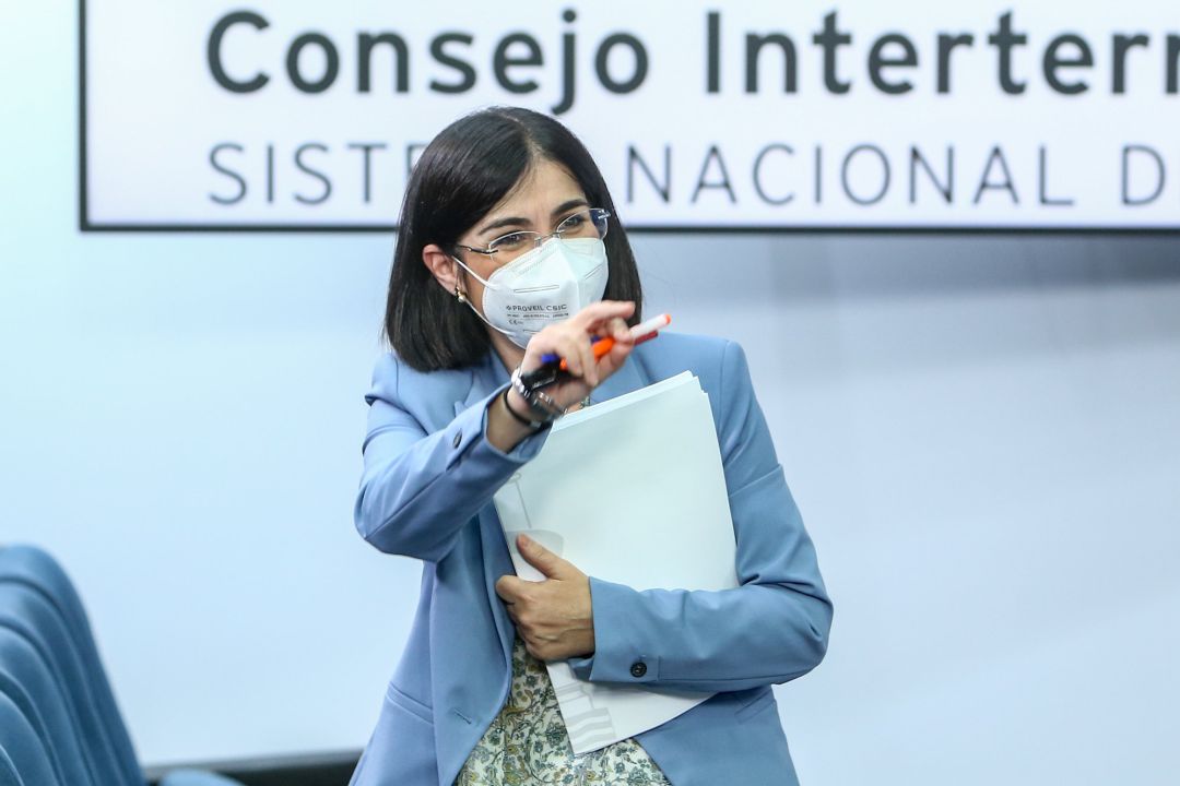 La ministra de Sanidad, Carolina Darias, a su salida de una rueda de prensa posterior a la reunión del Consejo Interterritorial del Sistema Nacional de Salud, a 26 de mayo de 2021, en Madrid (España). La ministra de Sanidad, Carolina Darias, a su salida de una rueda de prensa posterior a la reunión del Consejo Interterritorial del Sistema Nacional de Salud, a 26 de mayo de 2021, en Madrid (España).