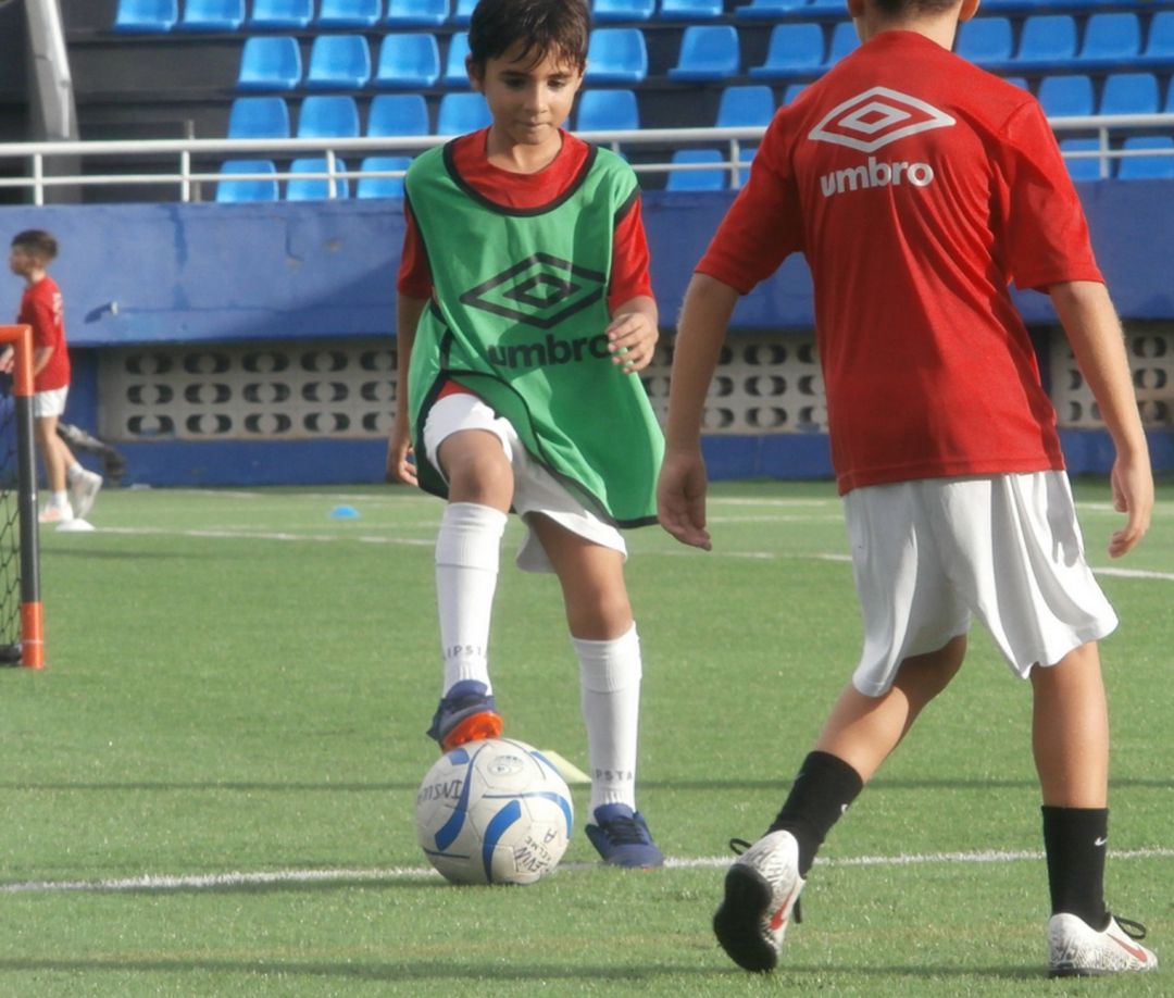 Jugadores de las categorías inferiores del CD Ibiza Jugadores de las categorías inferiores del CD Ibiza