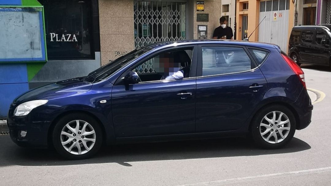 El coche implicado en el atropello de dos menores El coche implicado en el atropello de dos menores