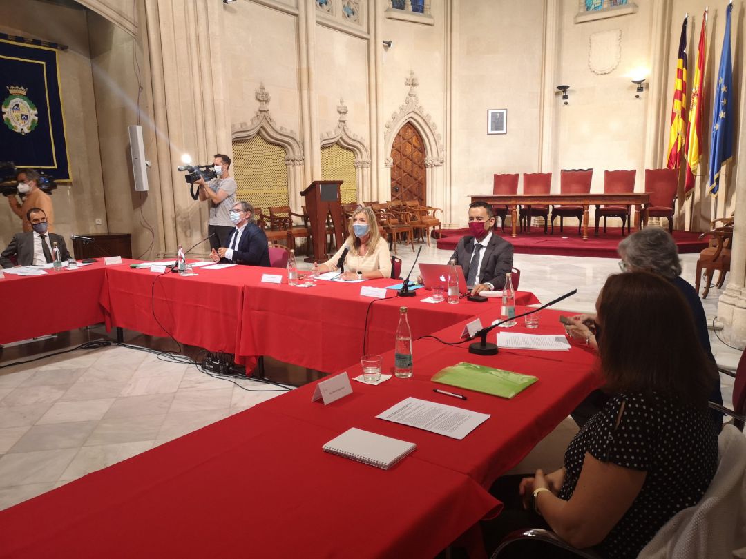 El grupo de expertos de la ley de eutanasia celebra su primer encuentro ante la entrada en vigor a finales de mes. El grupo de expertos de la ley de eutanasia celebra su primer encuentro ante la entrada en vigor a finales de mes.