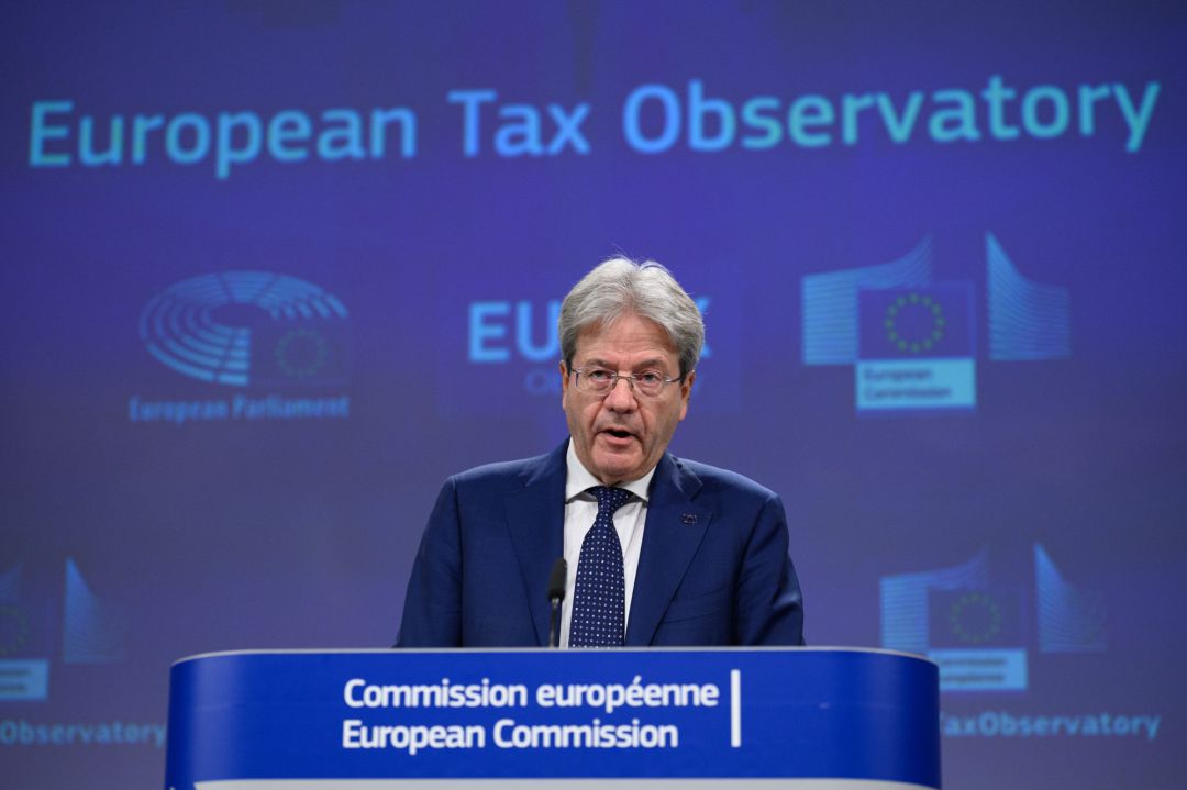 El comisario de Economía pedía a las grandes multinacionales compromiso con la recuperación pagando sus impuestos en Europa El comisario de Economía pedía a las grandes multinacionales compromiso con la recuperación pagando sus impuestos en Europa