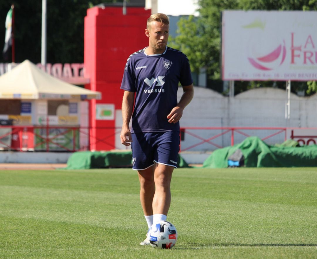 Isaac Aketxe durante un entrenamiento con el UCAM Isaac Aketxe durante un entrenamiento con el UCAM