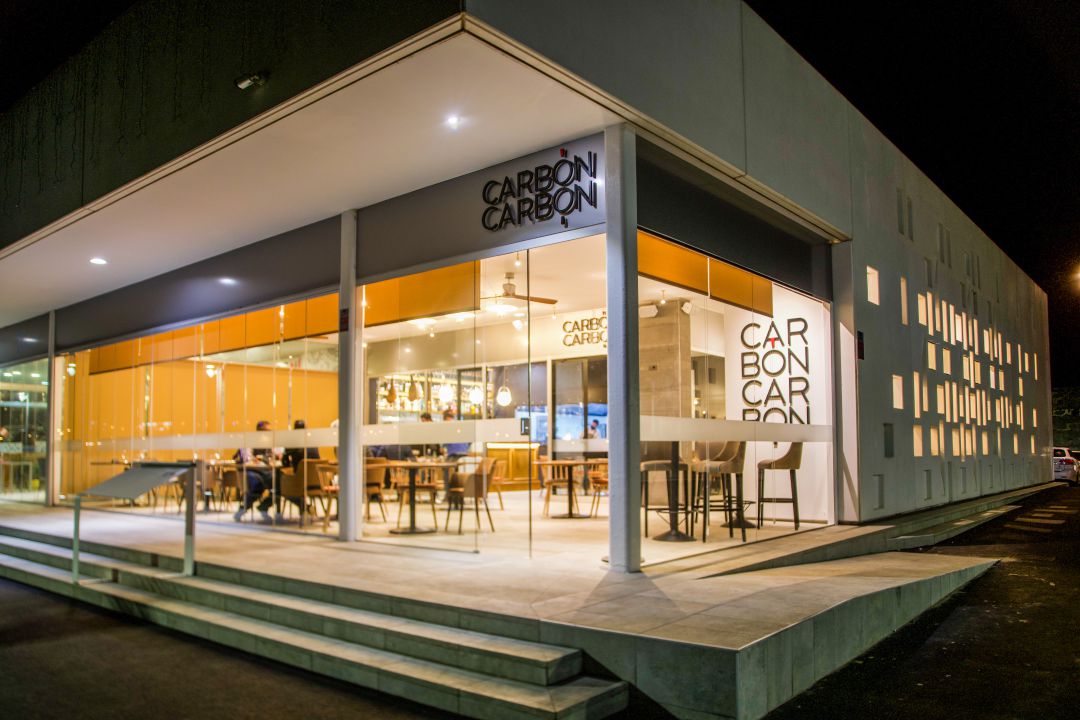 El Restaurante Carbón Carbón, del Chef Luis León, en colaboración con Cinco Jotas organiza el evento gastronómico el próximo miércoles 9 de junio.
El Restaurante Carbón Carbón, del Chef Luis León, en colaboración con Cinco Jotas organiza el evento gastronómico el próximo miércoles 9 de junio.