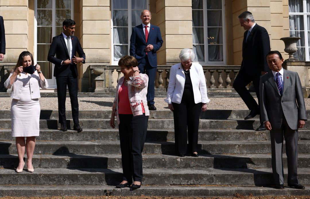 Los líderes económicos del G-7 posan en Londres antes de la cumbre Los líderes económicos del G-7 posan en Londres antes de la cumbre