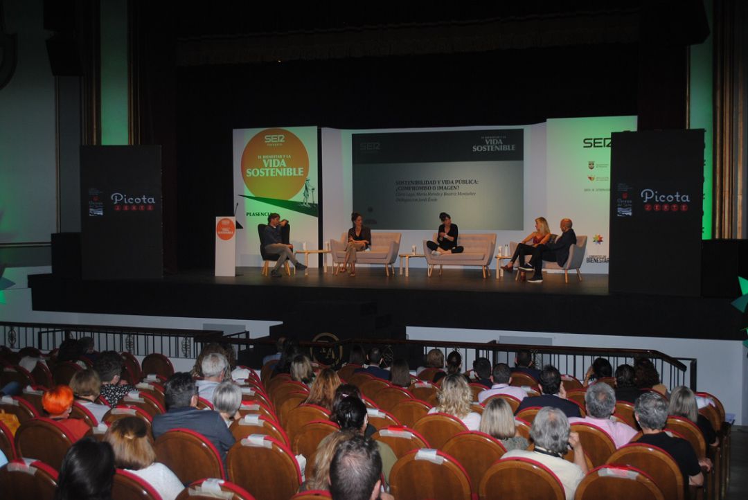 Jornada Inaugural del Congreso del Bienestar y la Vida Sostenible de Plasencia Jornada Inaugural del Congreso del Bienestar y la Vida Sostenible de Plasencia