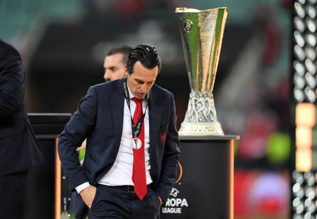 Emery despues de una final de la Europa League Emery despues de una final de la Europa League