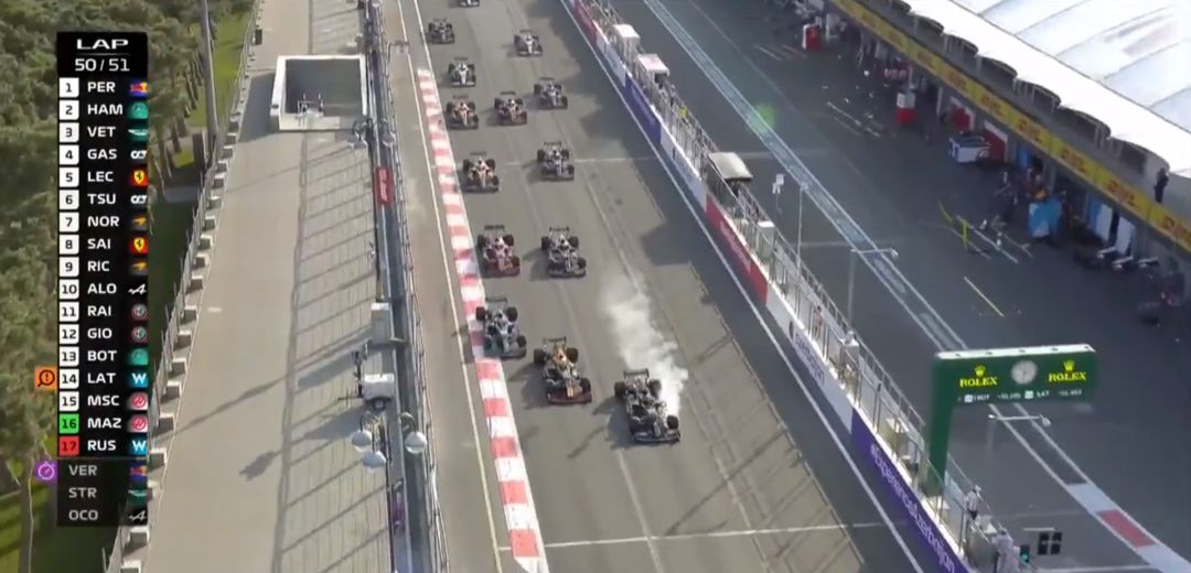 Lewis Hamilton, tras la salida relanzada Lewis Hamilton, tras la salida relanzada