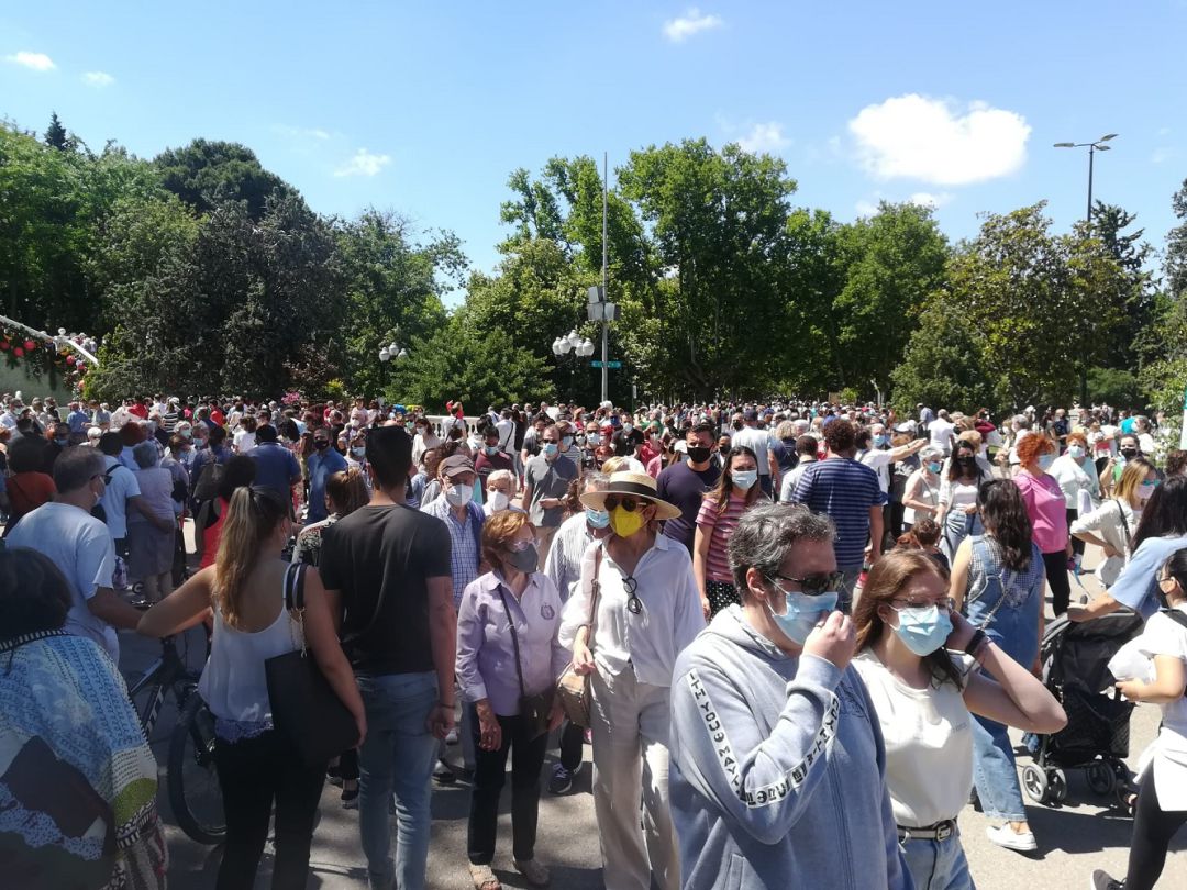 Gran afluencia de público este domingo por la mañana en el Zaragoza Florece, en el Parque Grande - José Antonio Labordeta Gran afluencia de público este domingo por la mañana en el Zaragoza Florece, en el Parque Grande - José Antonio Labordeta