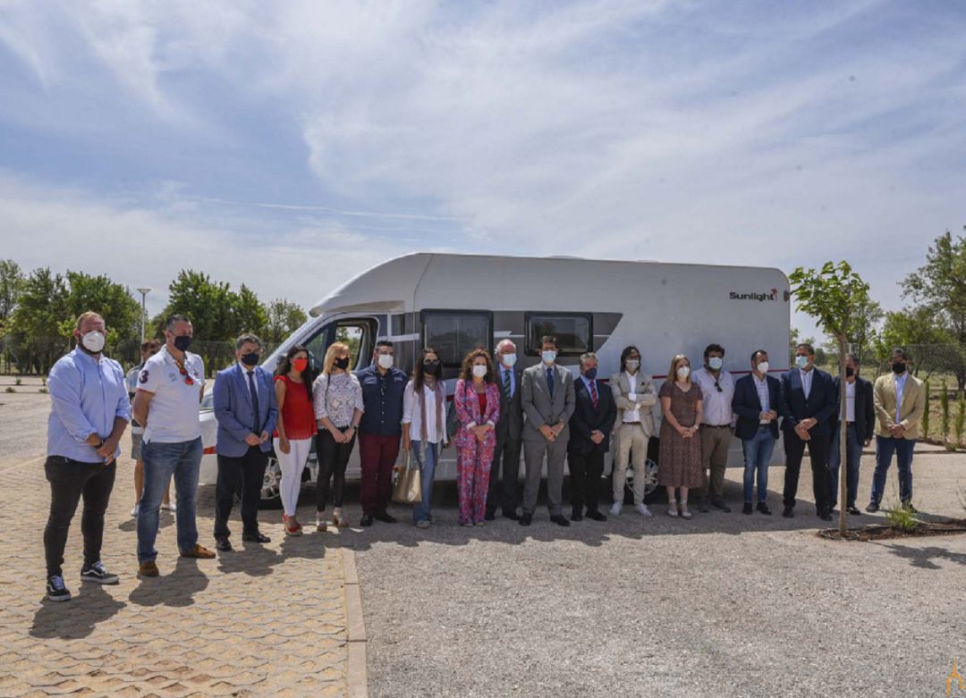 Inauguración de la zona de autocaravanas de la Diputación Provincial en Villanueva de la Fuente Inauguración de la zona de autocaravanas de la Diputación Provincial en Villanueva de la Fuente