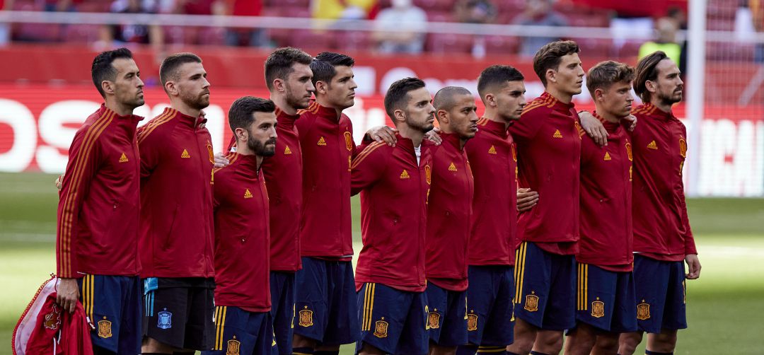 El equipo español, justo antes de jugar el pasado viernes con Portugal El equipo español, justo antes de jugar el pasado viernes con Portugal