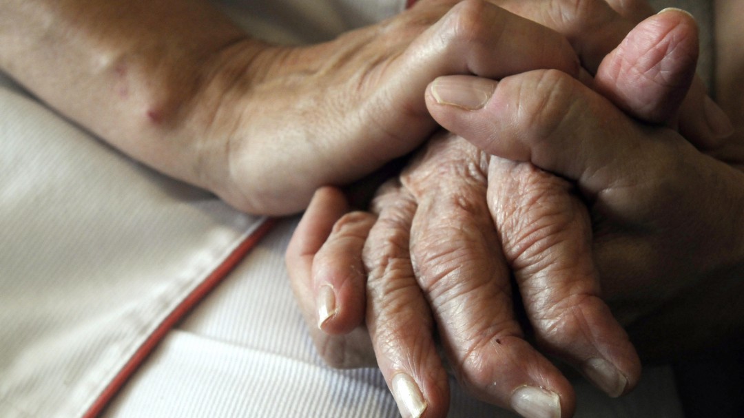 Estados Unidos aprueba el primer medicamento específico contra el Alzheimer en dos décadas