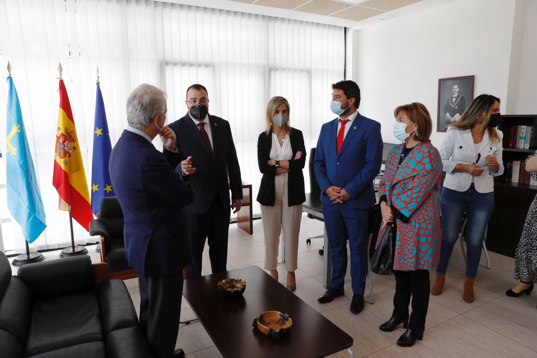 Adrián Barbón participó esta mañana en la inauguración de los Juzgados del concejo de Valdés Adrián Barbón participó esta mañana en la inauguración de los Juzgados del concejo de Valdés