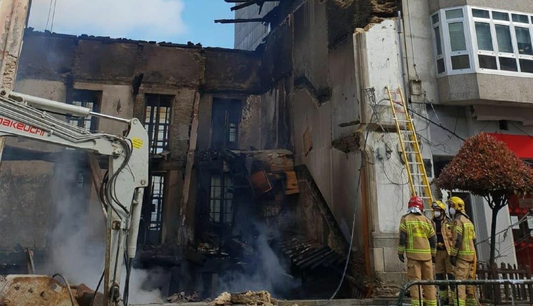O incendio comezou de madrugada O incendio comezou de madrugada