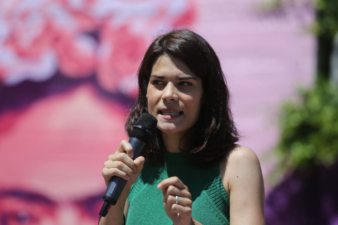 La portavoz nacional de Podemos, Isa Serra, durante la presentación de la candidatura de la ministra de Derechos Sociales para liderar el partido, a 29 de mayo de 2021, en Getafe. La portavoz nacional de Podemos, Isa Serra, durante la presentación de la candidatura de la ministra de Derechos Sociales para liderar el partido, a 29 de mayo de 2021, en Getafe.