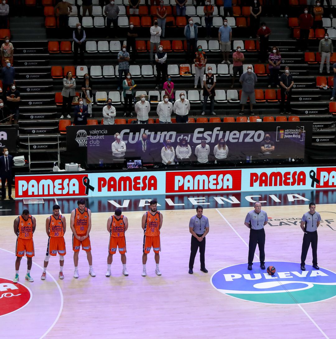 Liga ACB Endesa, basketball match played between Valencia Basket and TD Systems Baskonia at the Fuente de Sant Luis pavillion, La Fontenta. June 4, 2021. Valencia, Spain Liga ACB Endesa, basketball match played between Valencia Basket and TD Systems Baskonia at the Fuente de Sant Luis pavillion, La Fontenta. June 4, 2021. Valencia, Spain
