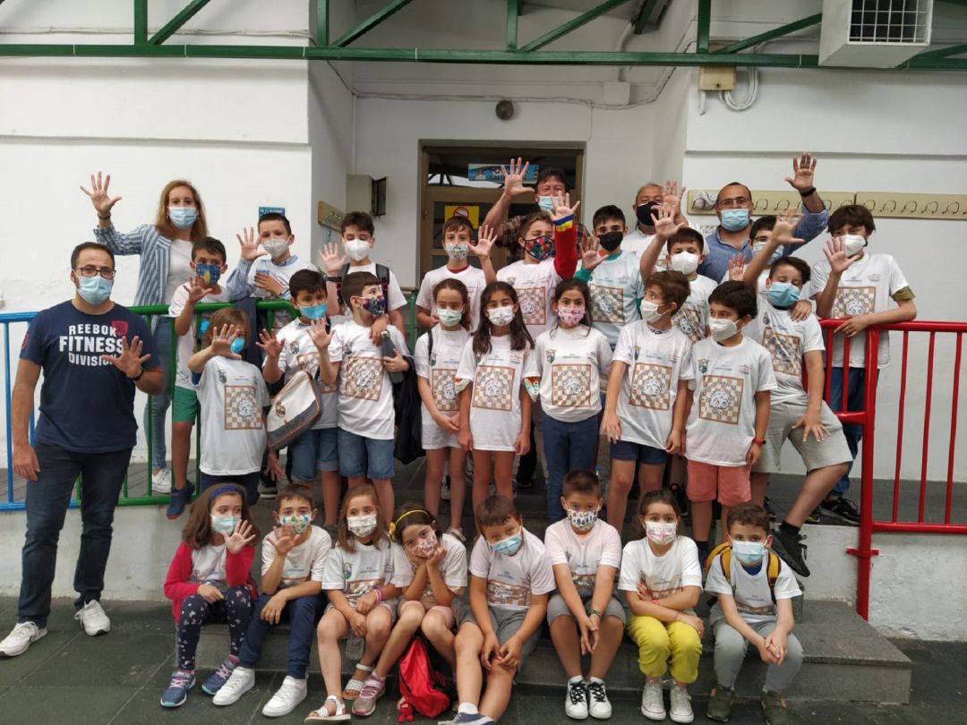 Jornada festiva de ajedrez con la celebración de la V edición del Torneo escolar CEIP Capitán Cortés. Jornada festiva de ajedrez con la celebración de la V edición del Torneo escolar CEIP Capitán Cortés.