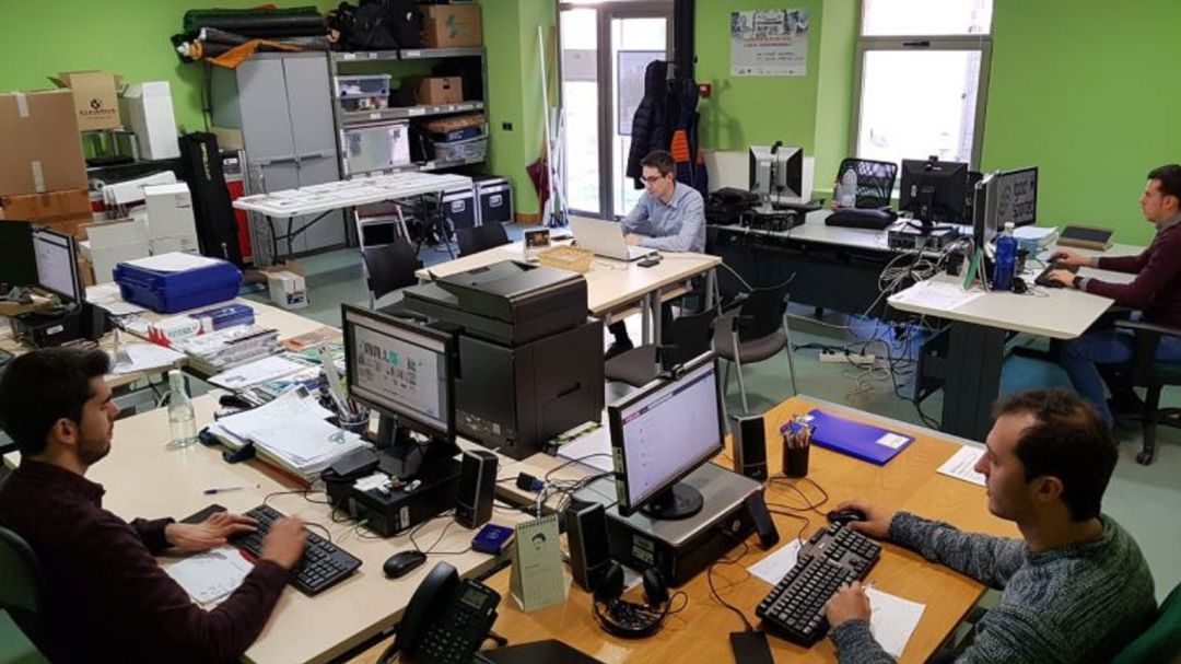 Imagen de miembros del grupo IGOID en periodo de trabajo Imagen de miembros del grupo IGOID en periodo de trabajo
