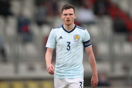 Andrew Robertson durante un partido con la selección escocesa Andrew Robertson durante un partido con la selección escocesa