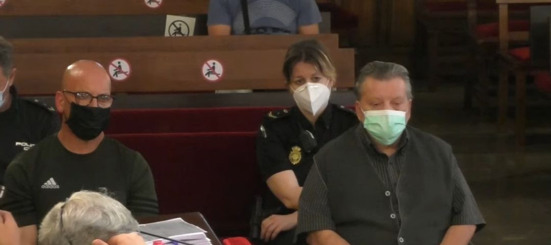 El principal acusado, a la izquierda de la imagen El principal acusado, a la izquierda de la imagen