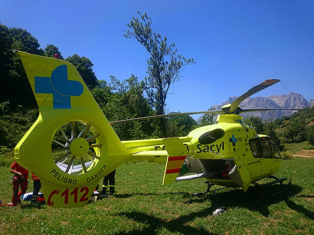 Helicóptero SACYL Helicóptero SACYL