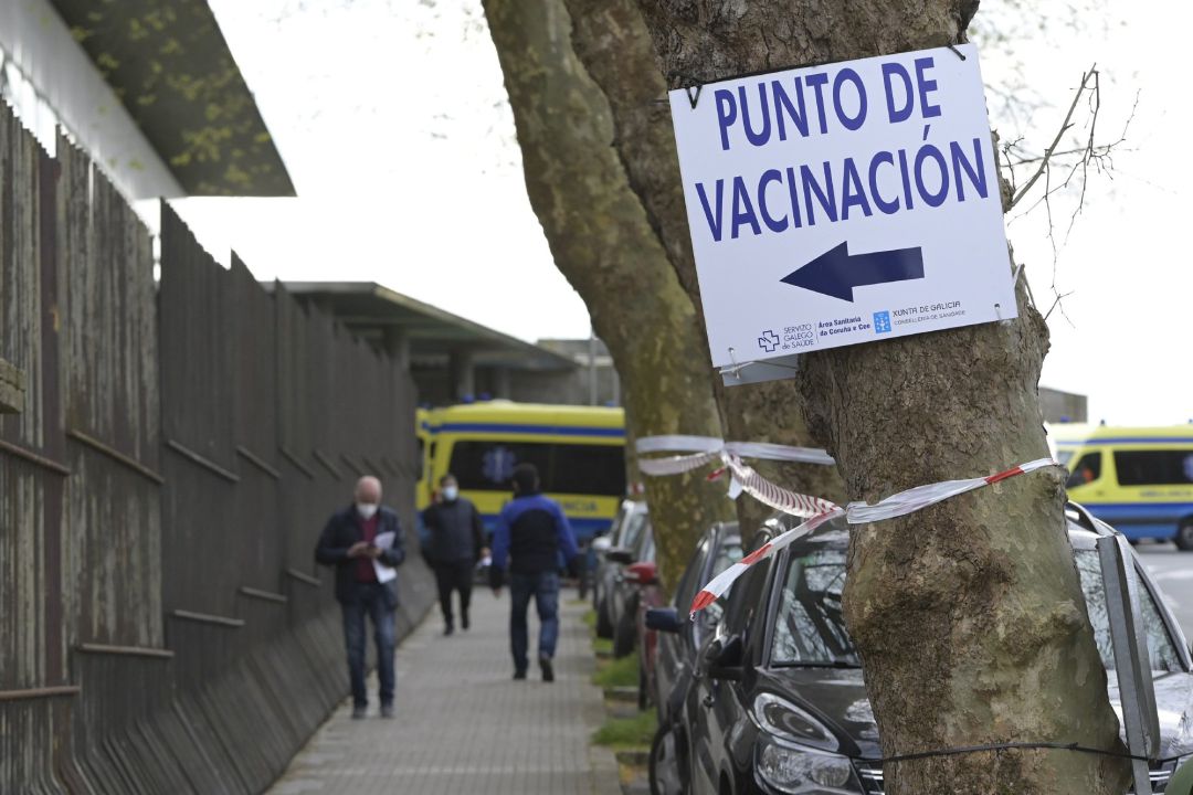 Archivo - A Coruña Hospital Marítimo de Oza donde se retoma la vacunación con Astrazeneca a personas con edades comprendidas entre los 50 y los 55 años Archivo - A Coruña Hospital Marítimo de Oza donde se retoma la vacunación con Astrazeneca a personas con edades comprendidas entre los 50 y los 55 años