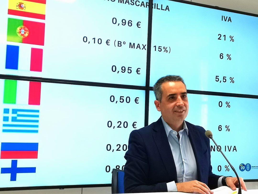 Antonio Saldaña durante una rueda de prensa Antonio Saldaña durante una rueda de prensa
